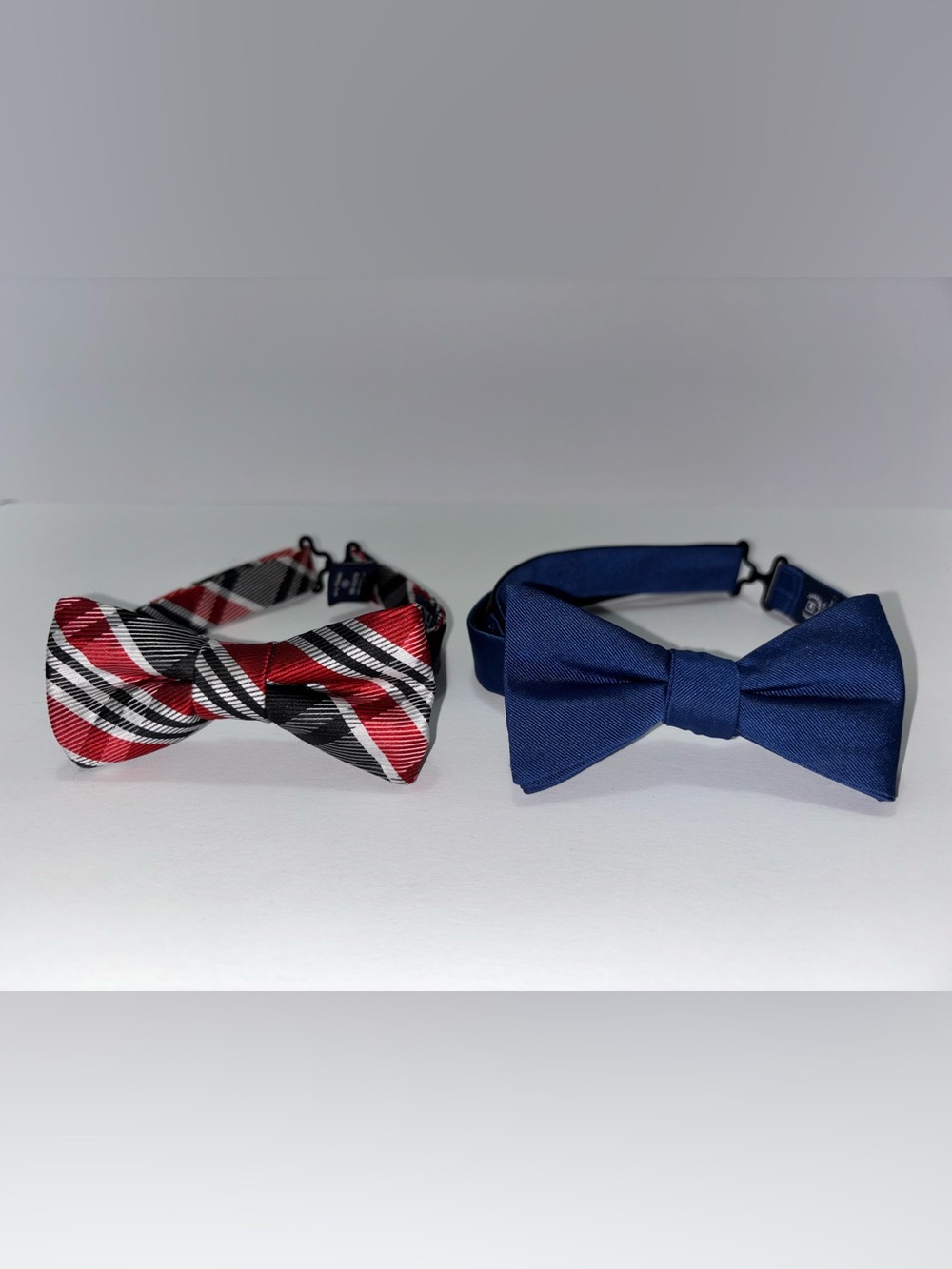 Chaps Pretied Adjustable Bow Ties Polyester Red Plaid Solid Blue Hook 2 Pieces